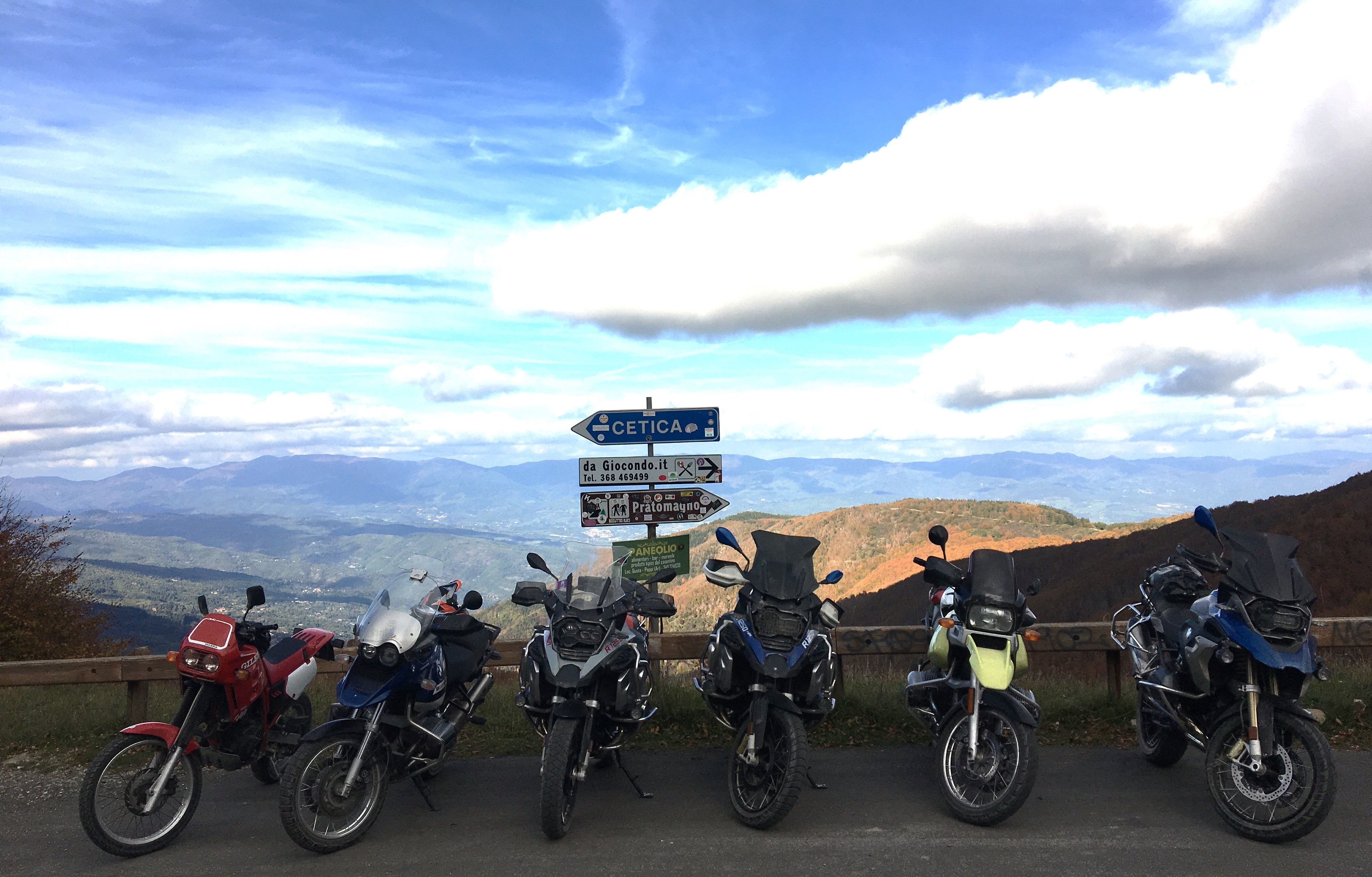 Viaggio di gruppo con moto Chianti